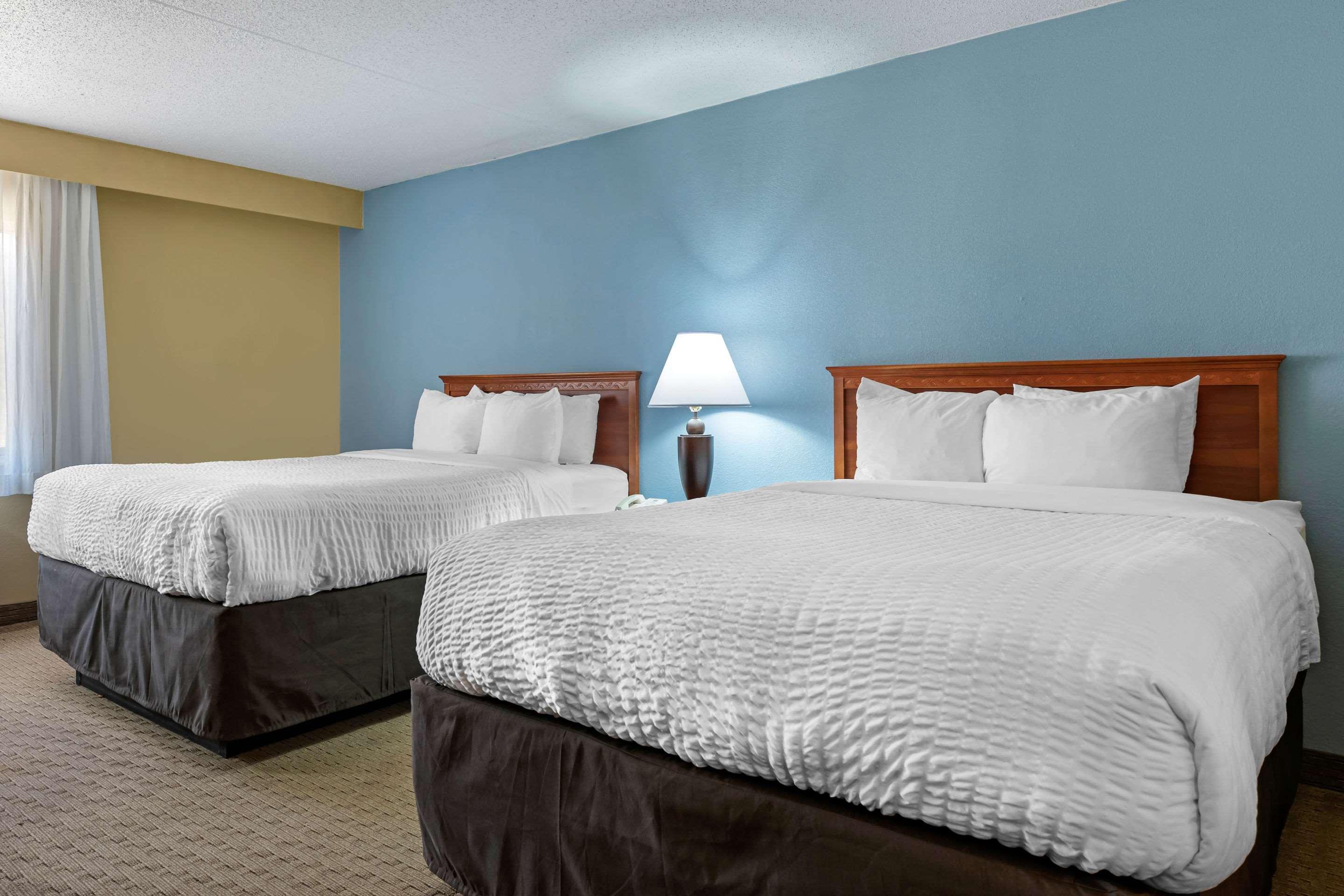 Clarion Hotel Conference Center - North Lexington Extérieur photo