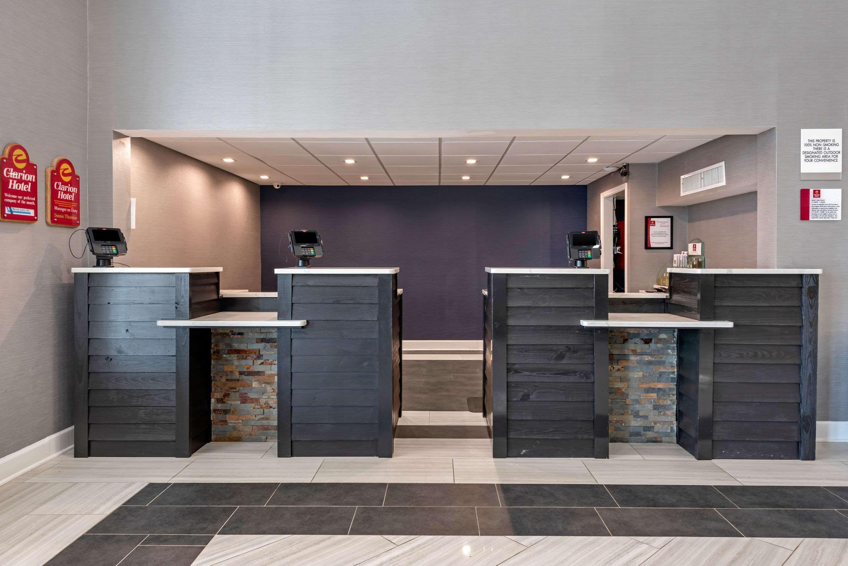 Clarion Hotel Conference Center - North Lexington Extérieur photo