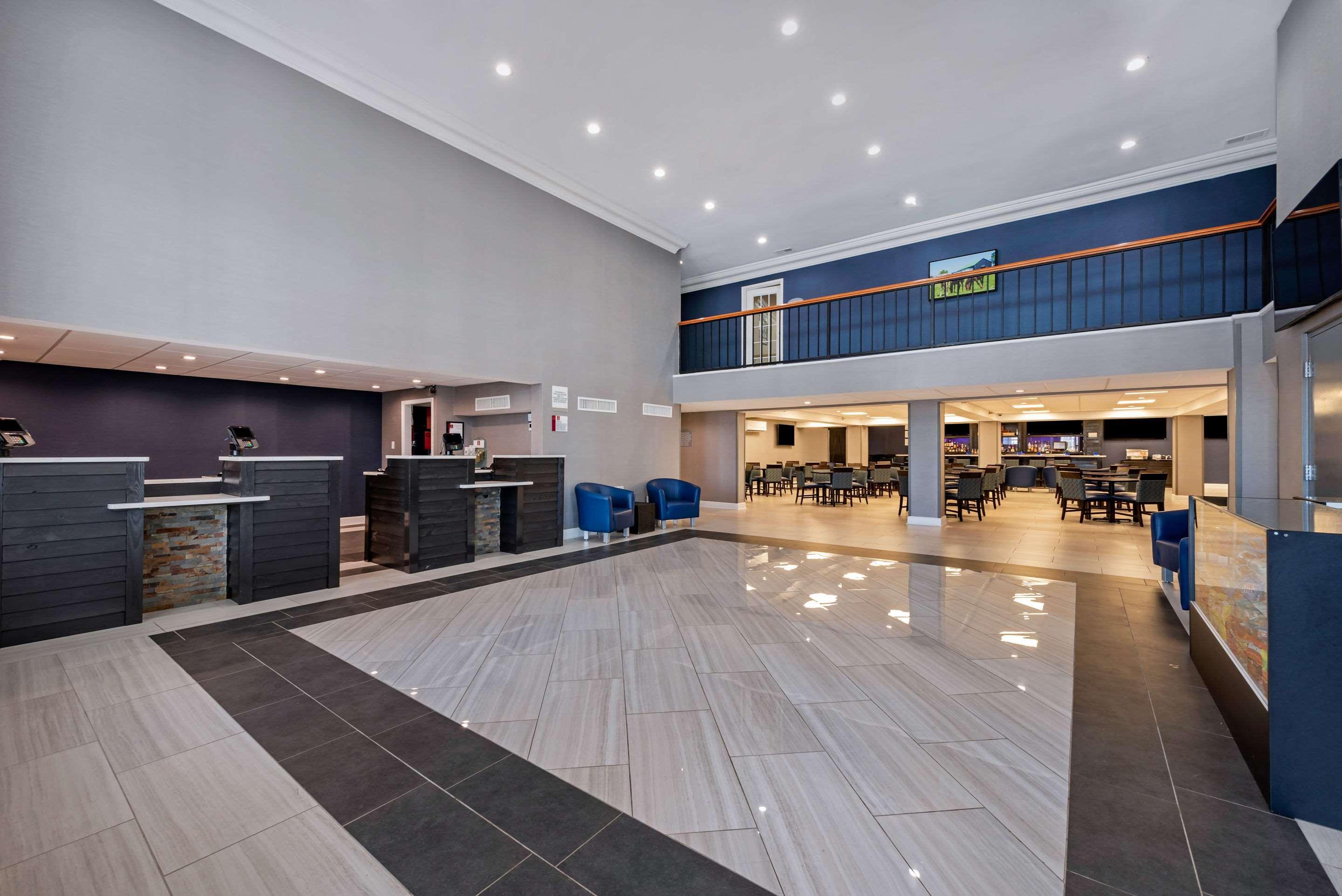 Clarion Hotel Conference Center - North Lexington Extérieur photo
