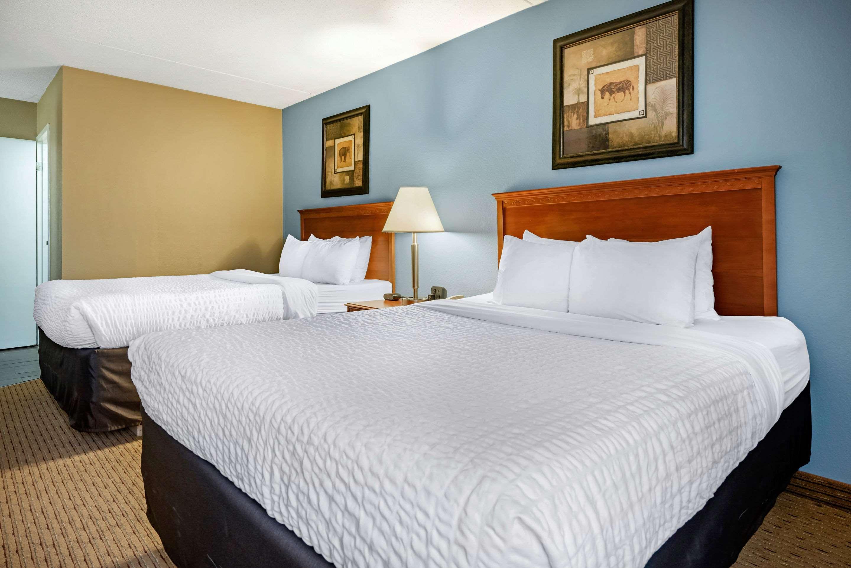 Clarion Hotel Conference Center - North Lexington Extérieur photo